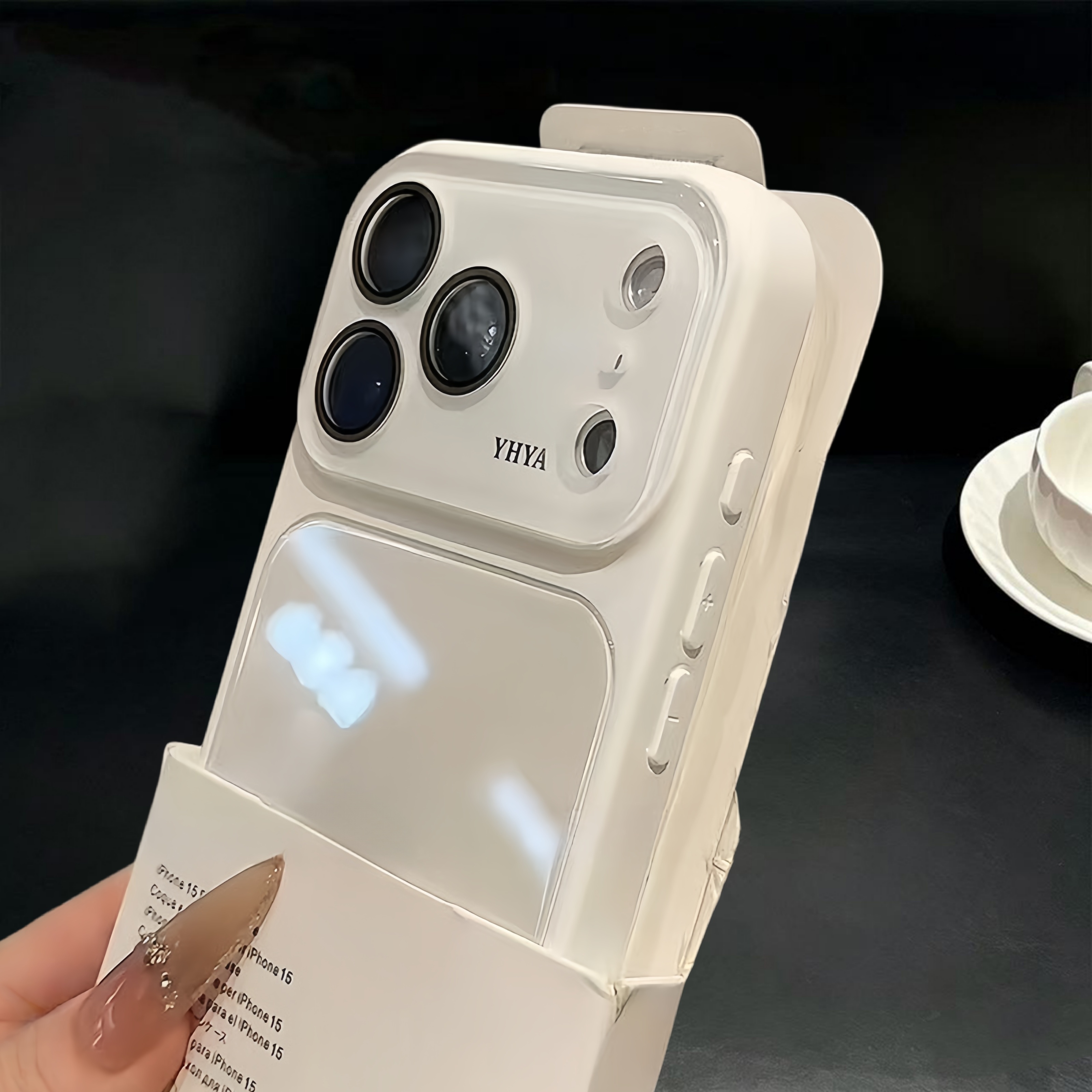 Luxury Instantly Turn 17 Tempe - огляд і ціна Camera Lens Protector